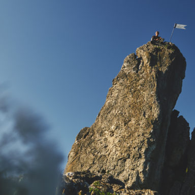 Fotopause während des Kletterns an den Drei Zinnen im Frankenjura