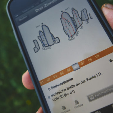 Wenn man letztlich doch wo anders klettert als man wollte und dann den falschen Kletterführer im Rücksack hat, oder auch: zum Glück gibt's Smartphones